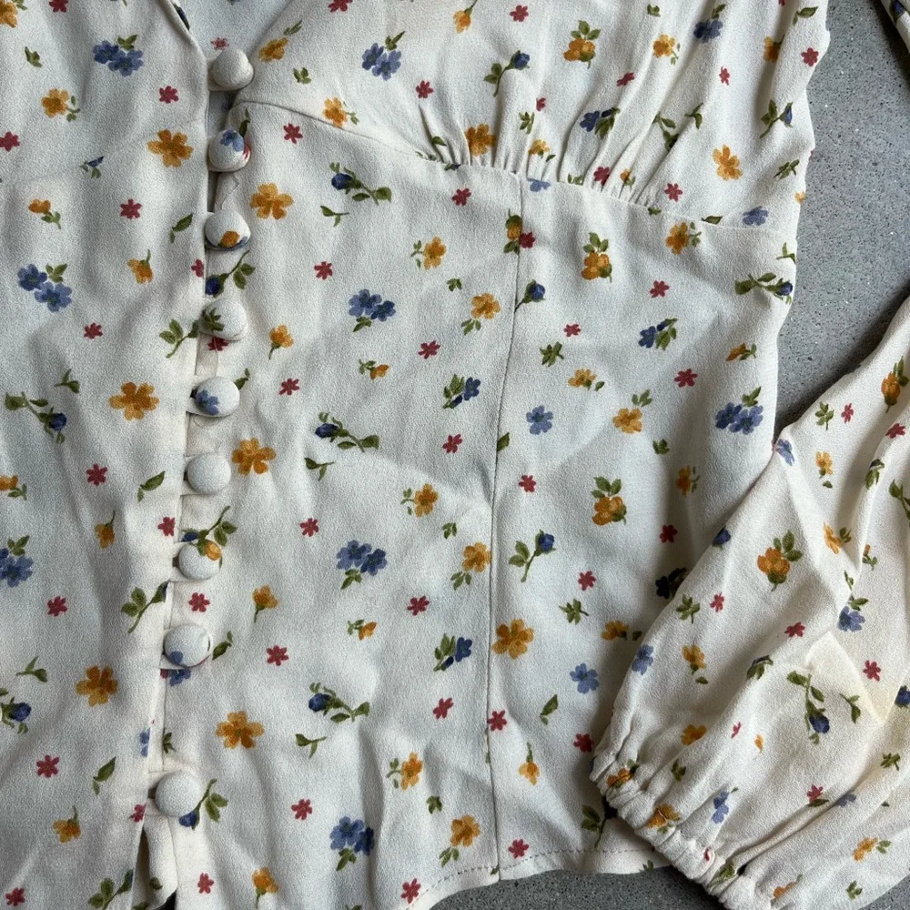 Reformation Ivory Floral V-Neck Button Blouse